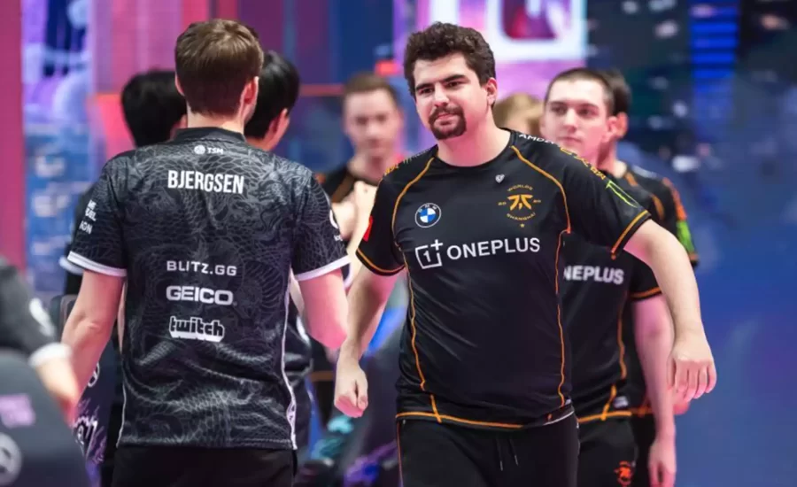 Fans sent death threats to girlfriend of Bwipo