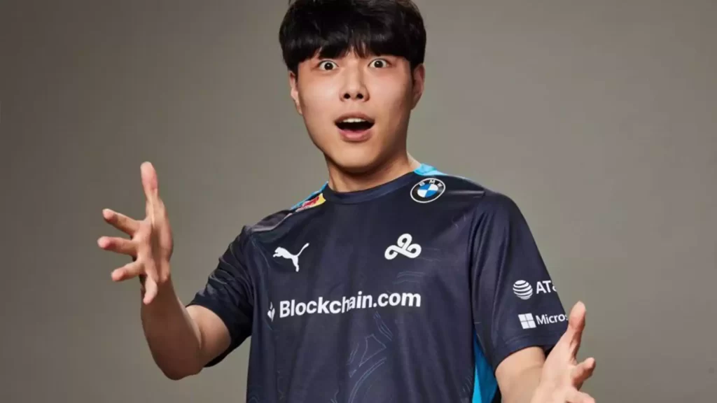 Korean becomes best player of the USA and 2 weeks later dismissed - After the high flight came the crash