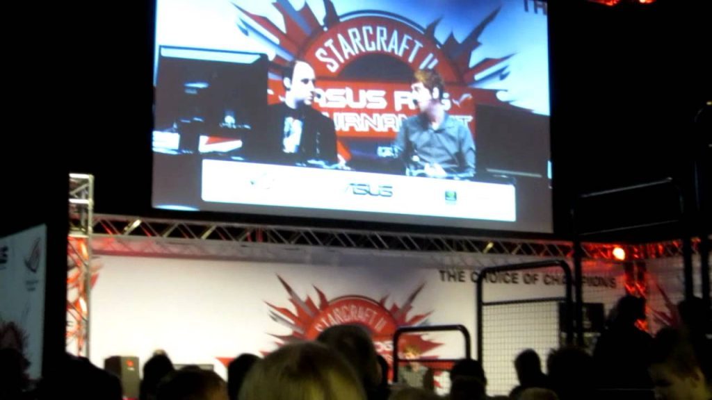 Digiexpo 2011 Starcraft 2 Tournament in Helsinki video 1