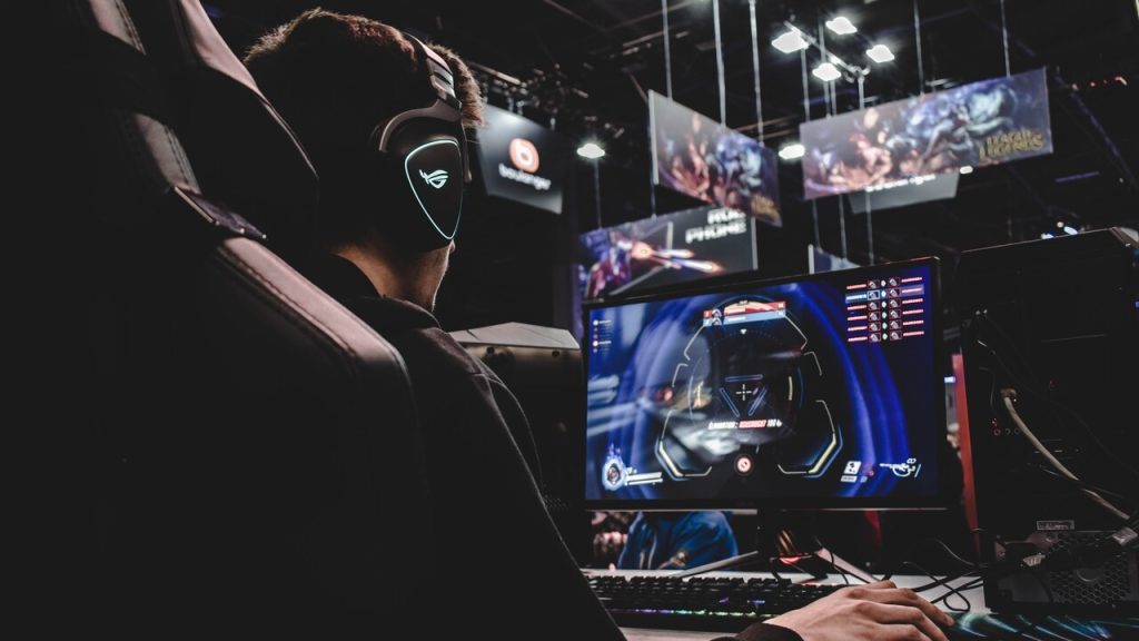 Dota 2 LoL CSGO Fifa Are you interested in