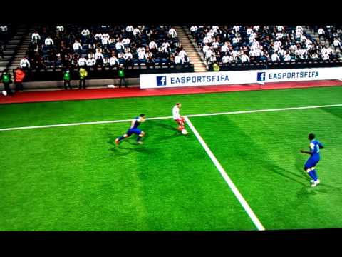 FIFA 15--momentum