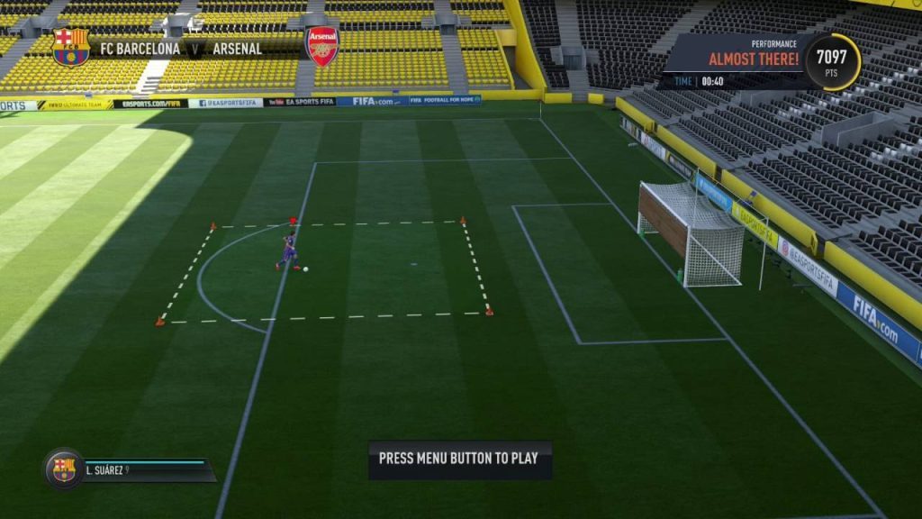 FIFA 17 SHOOTING PRACTICE MINI GAME IN THE ARENA WITH SUAREZ!