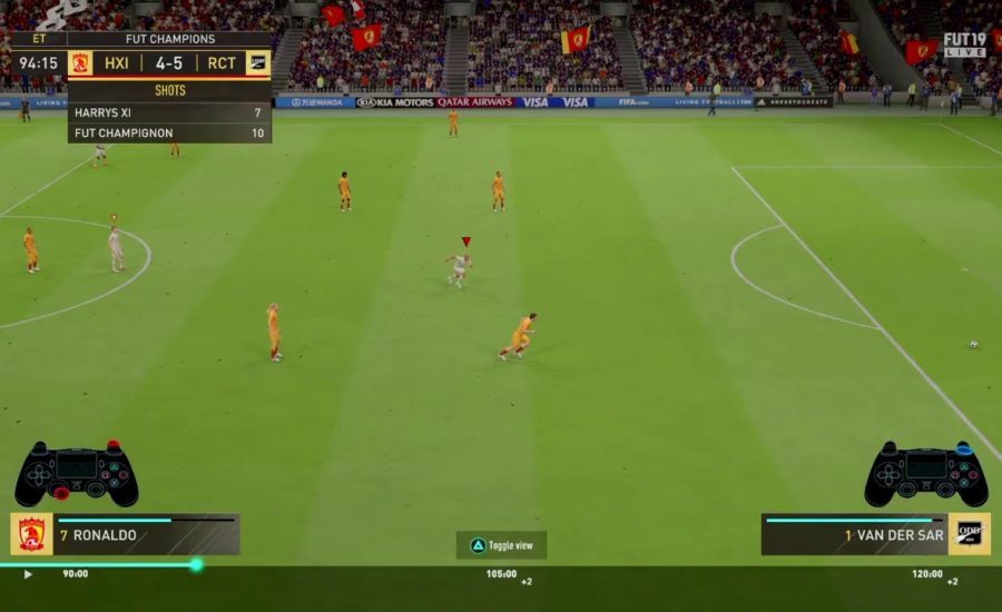 FIFA 19 PRO's PLAYING WITH CONTROLLER DISPLAY