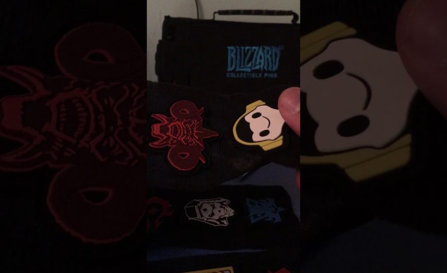 Blizzard Badge Booster Pack Series 1 Unboxing