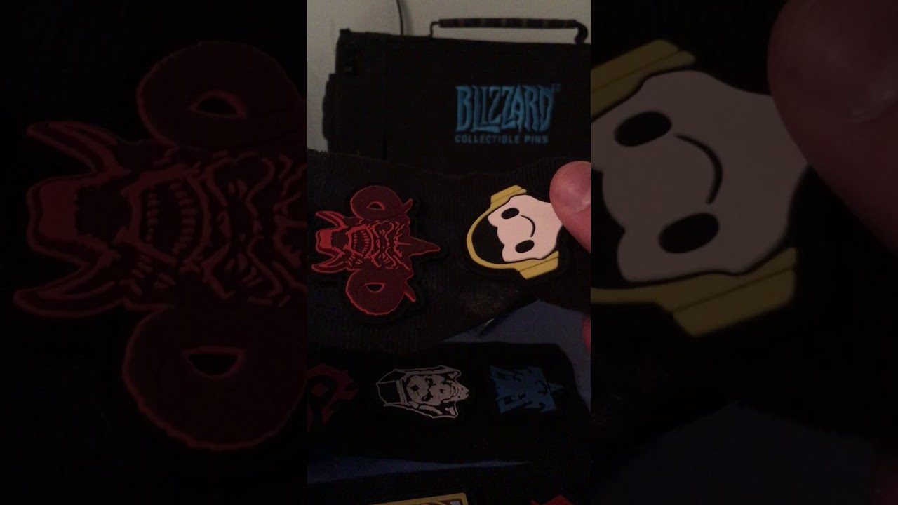 Blizzard Badge Booster Pack Series 1 Unboxing