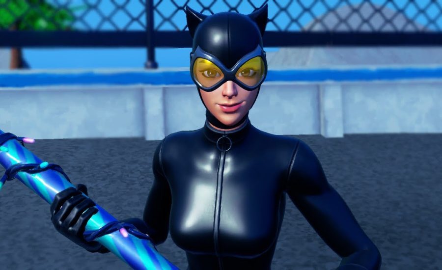 CATWOMAN COMIC BOOK SKIN | GAMEPLAY | BATGLIDER - Before You Buy - Fortnite