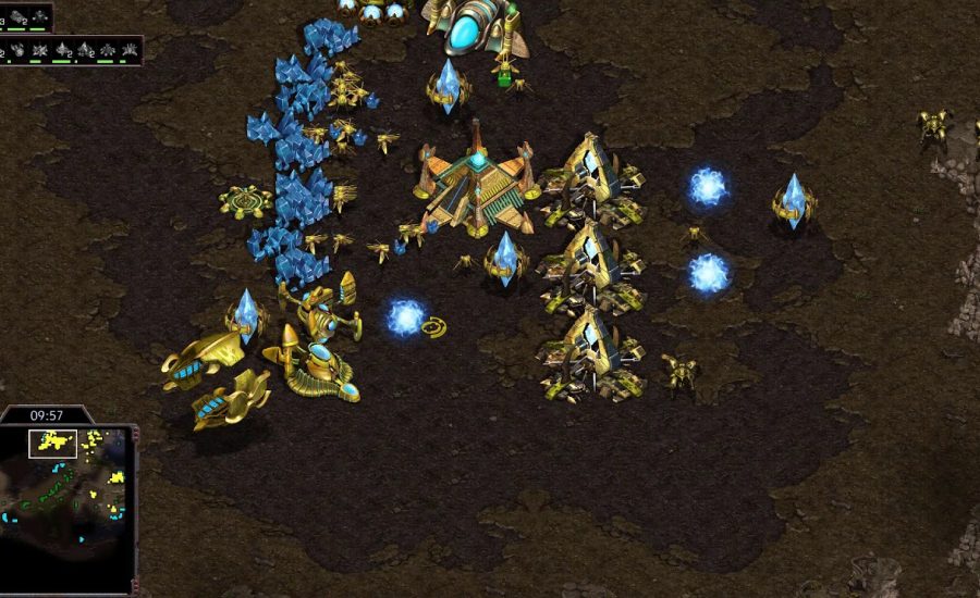 Fantasy (T) v pin (P) on Neo Aztec - StarCraft - Brood War