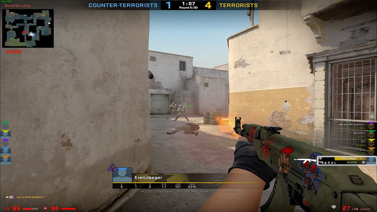 WHEN YOUR TEAMMATE NEEDS TO CLUTCH...